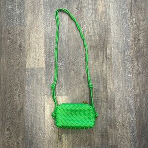 Green woven purse
